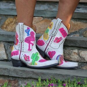 Old Gringo Jackpot Short White Taupe Boots Size 7.5 in box